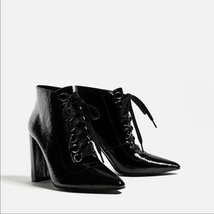 NWOT Shiny booties